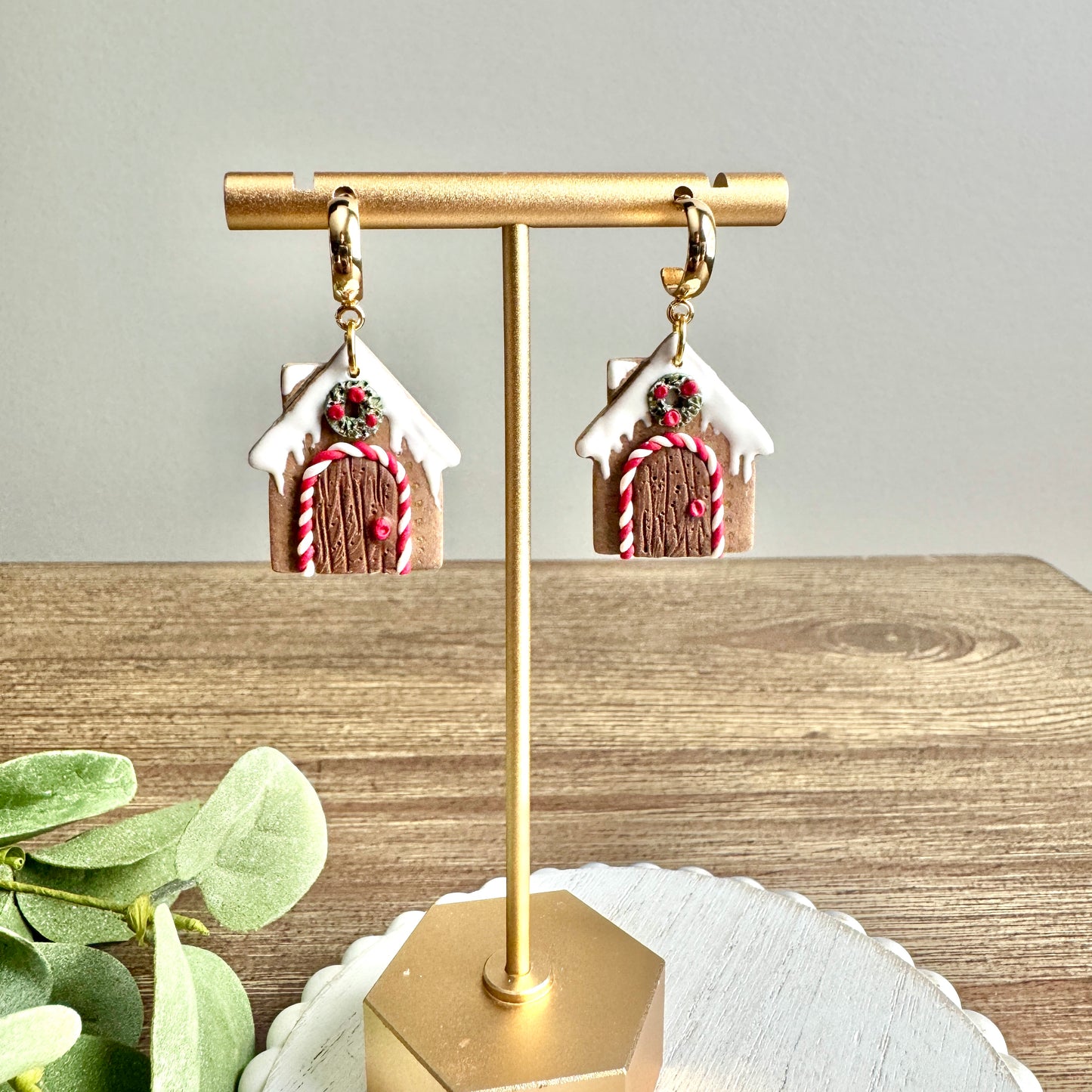 Christmas Gingerbread Peppermint Houses