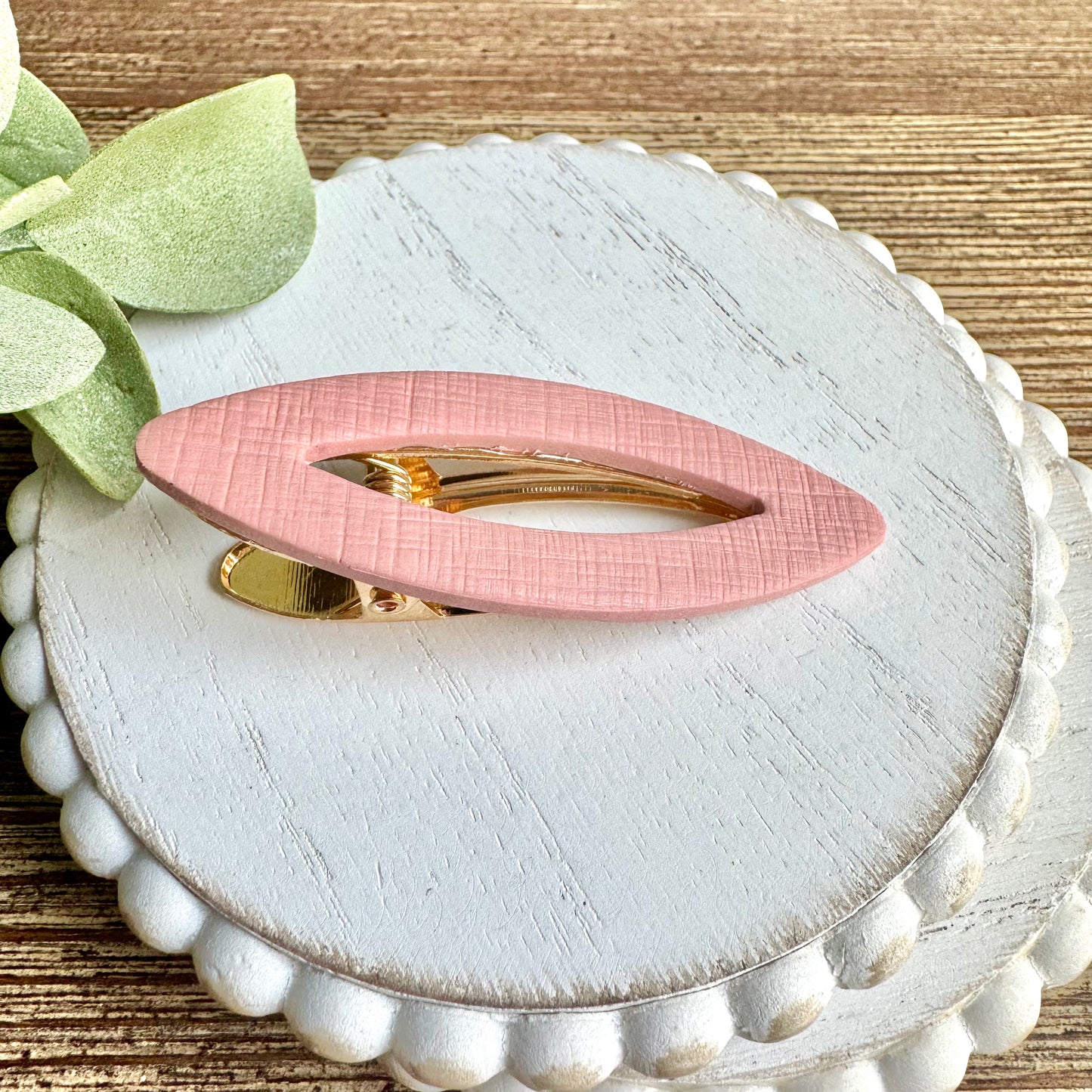 Barrette - Open Oval Beige