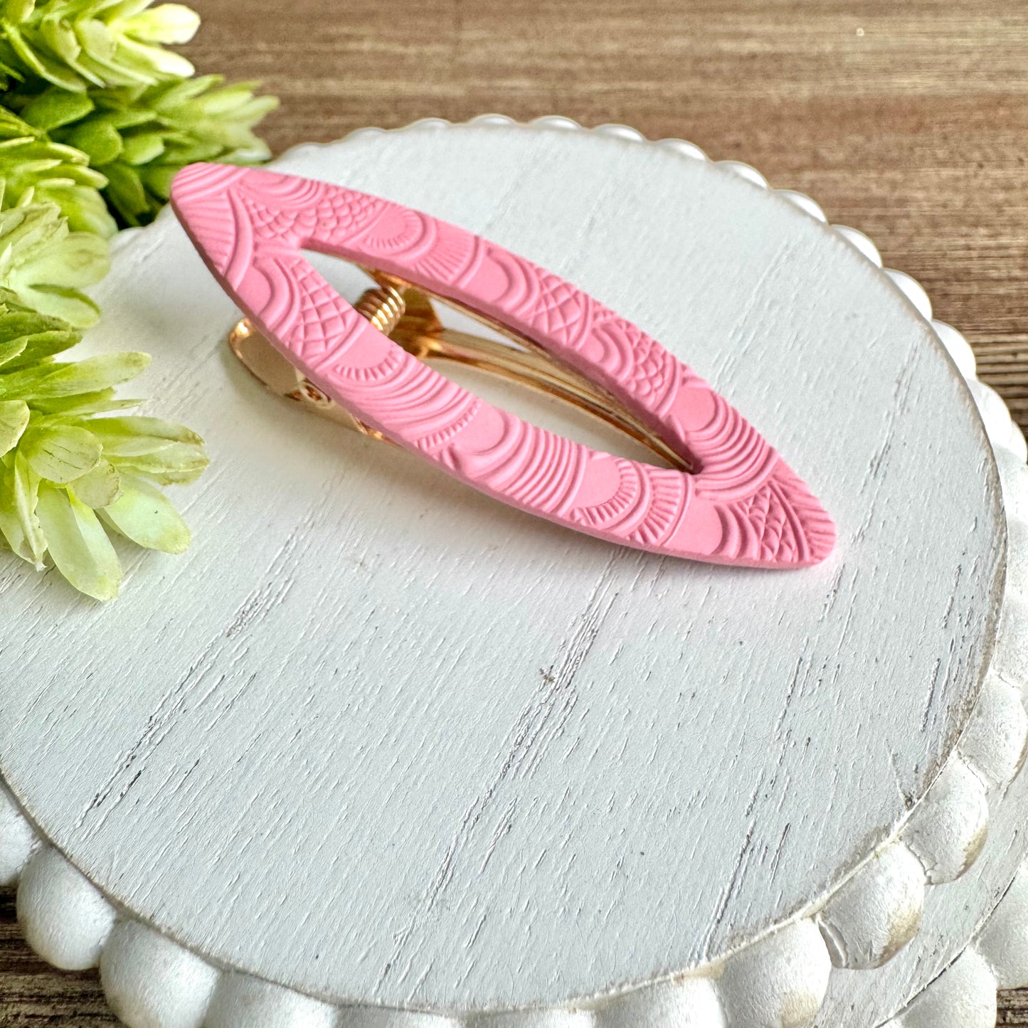Barrette - Open Oval Pink