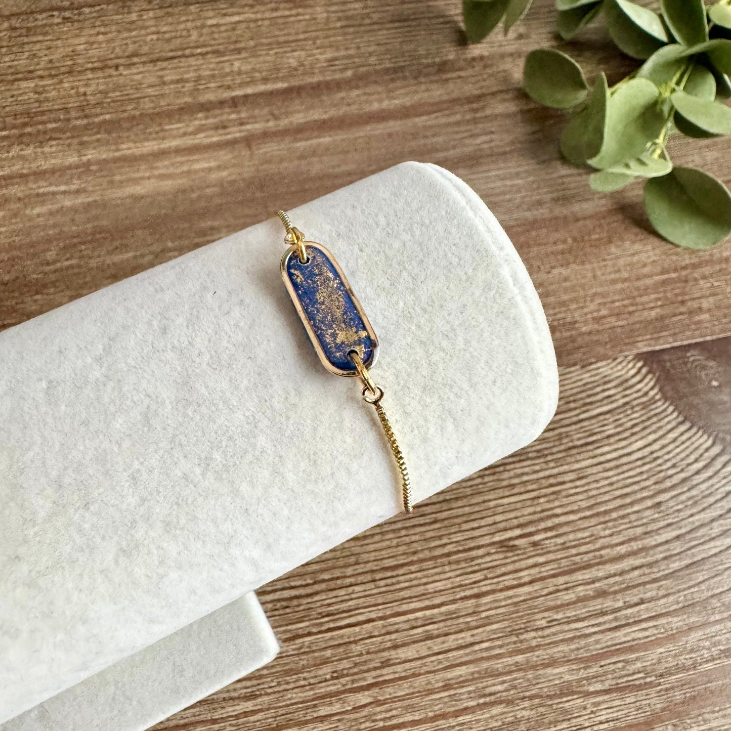 Bracelet - Clay Pendant Mini Gold Leaf