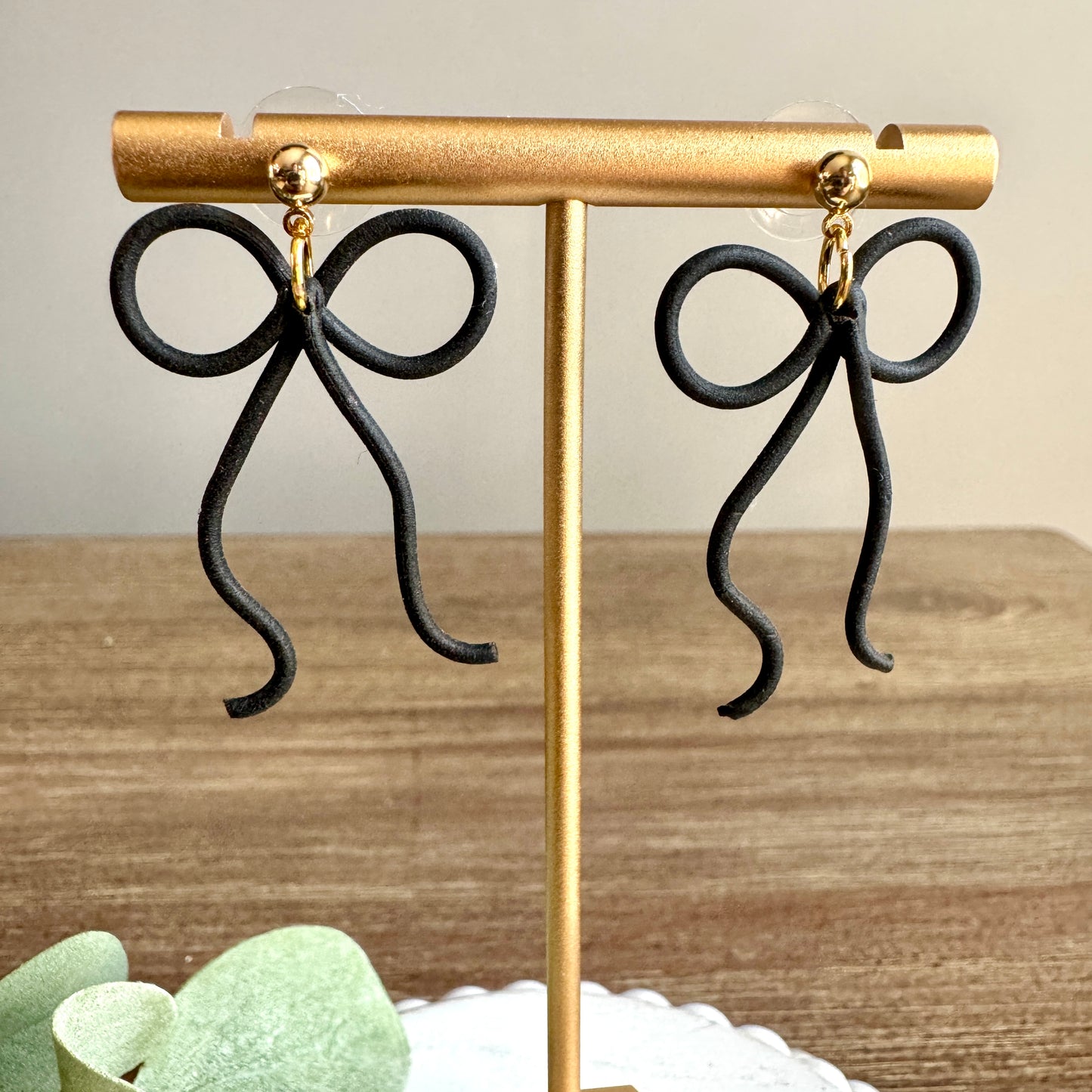 Dainty Bows