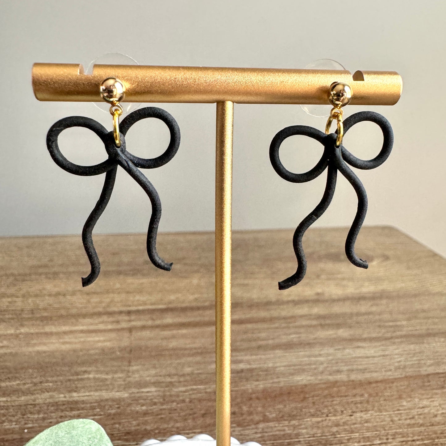 Dainty Bows