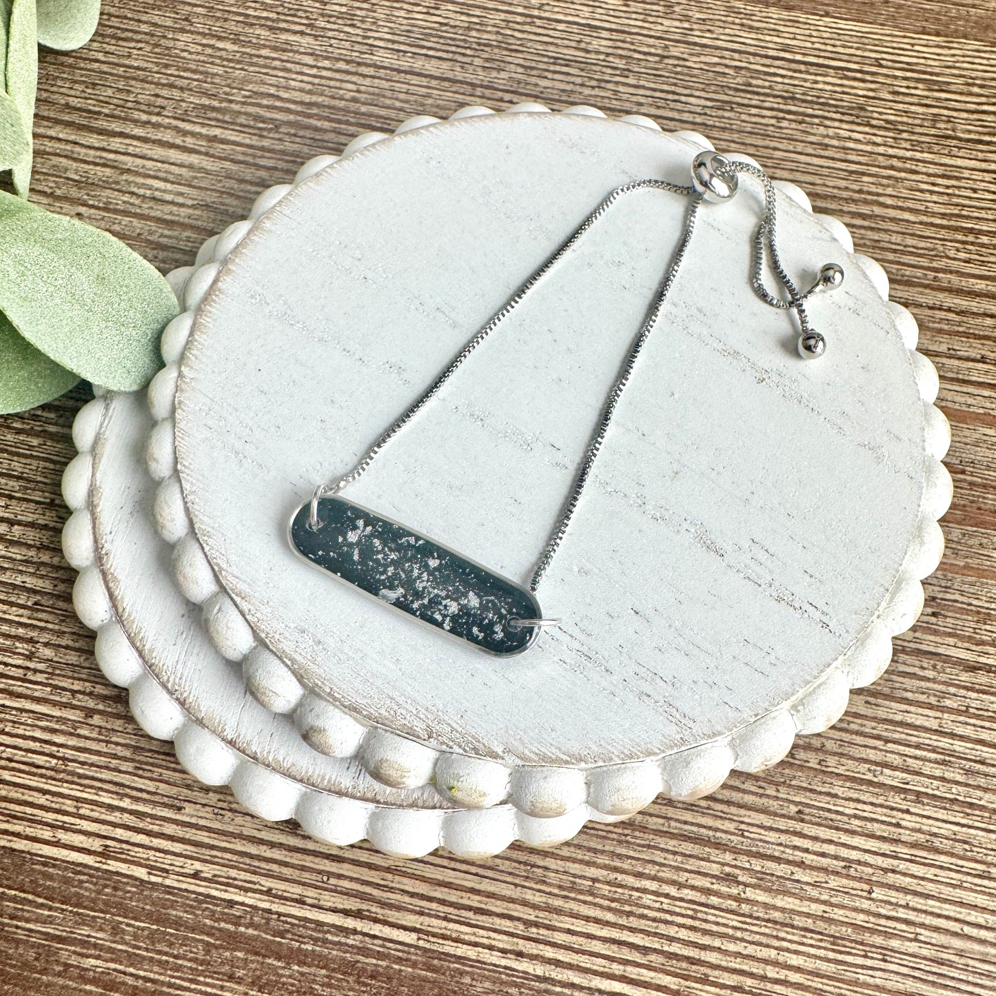 Bracelet - Clay Pendant Silver Leaf