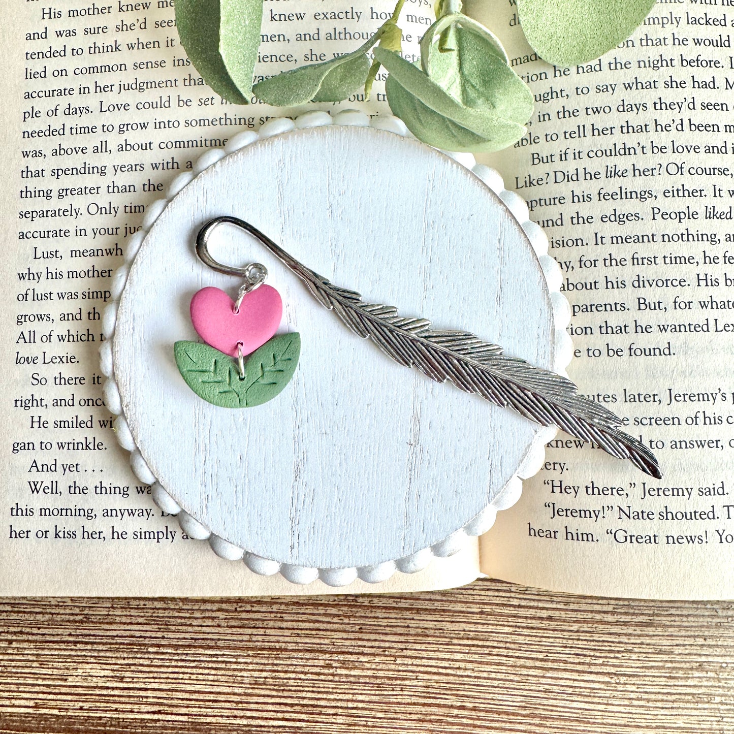 Bookmarks - Silver Feather Heart Flower