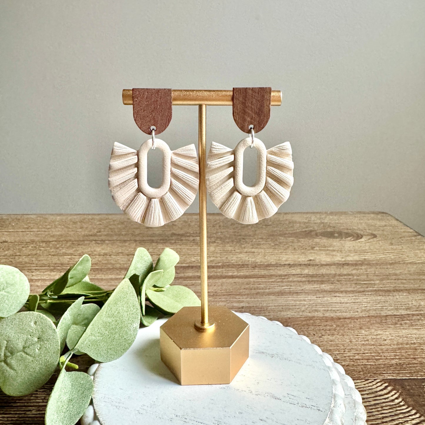 Fringe - Tan with Wood Post