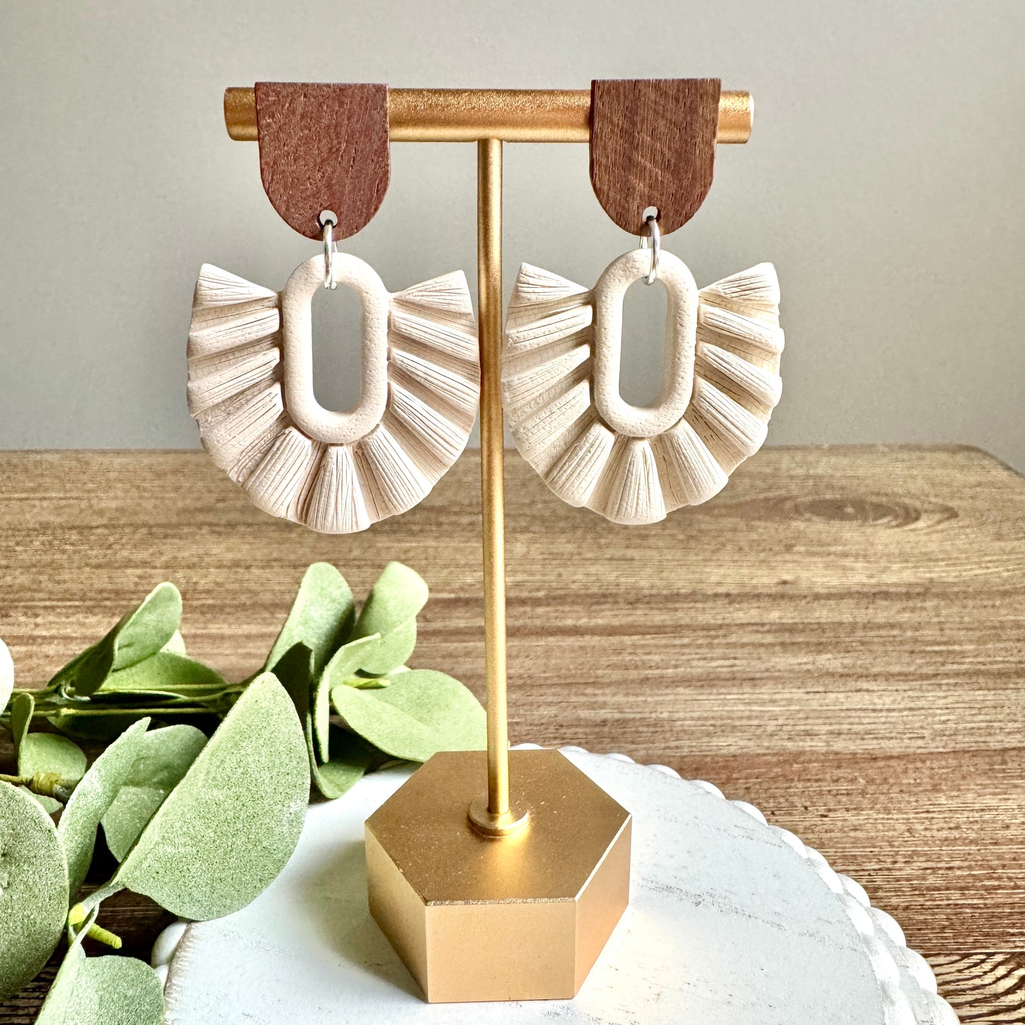 Fringe - Tan with Wood Post