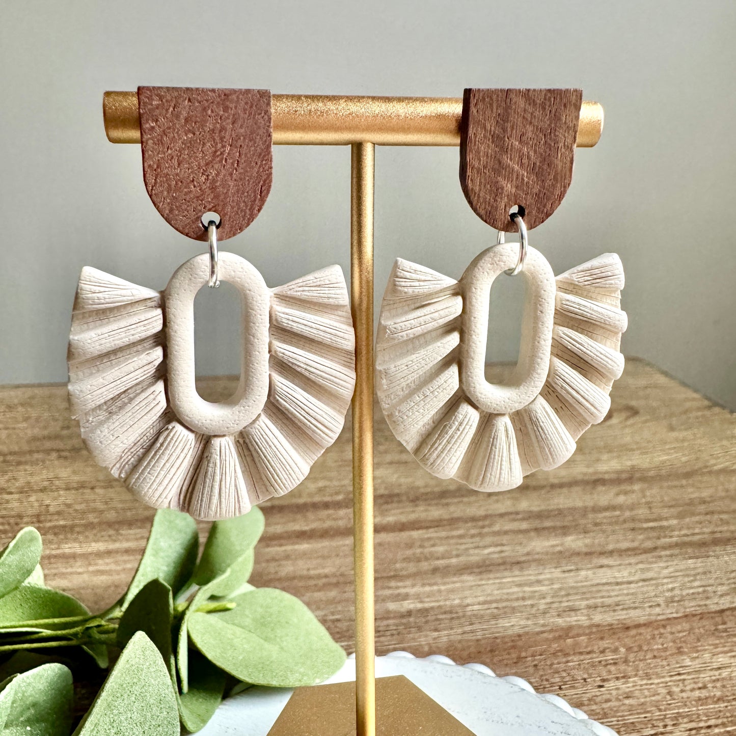 Fringe - Tan with Wood Post