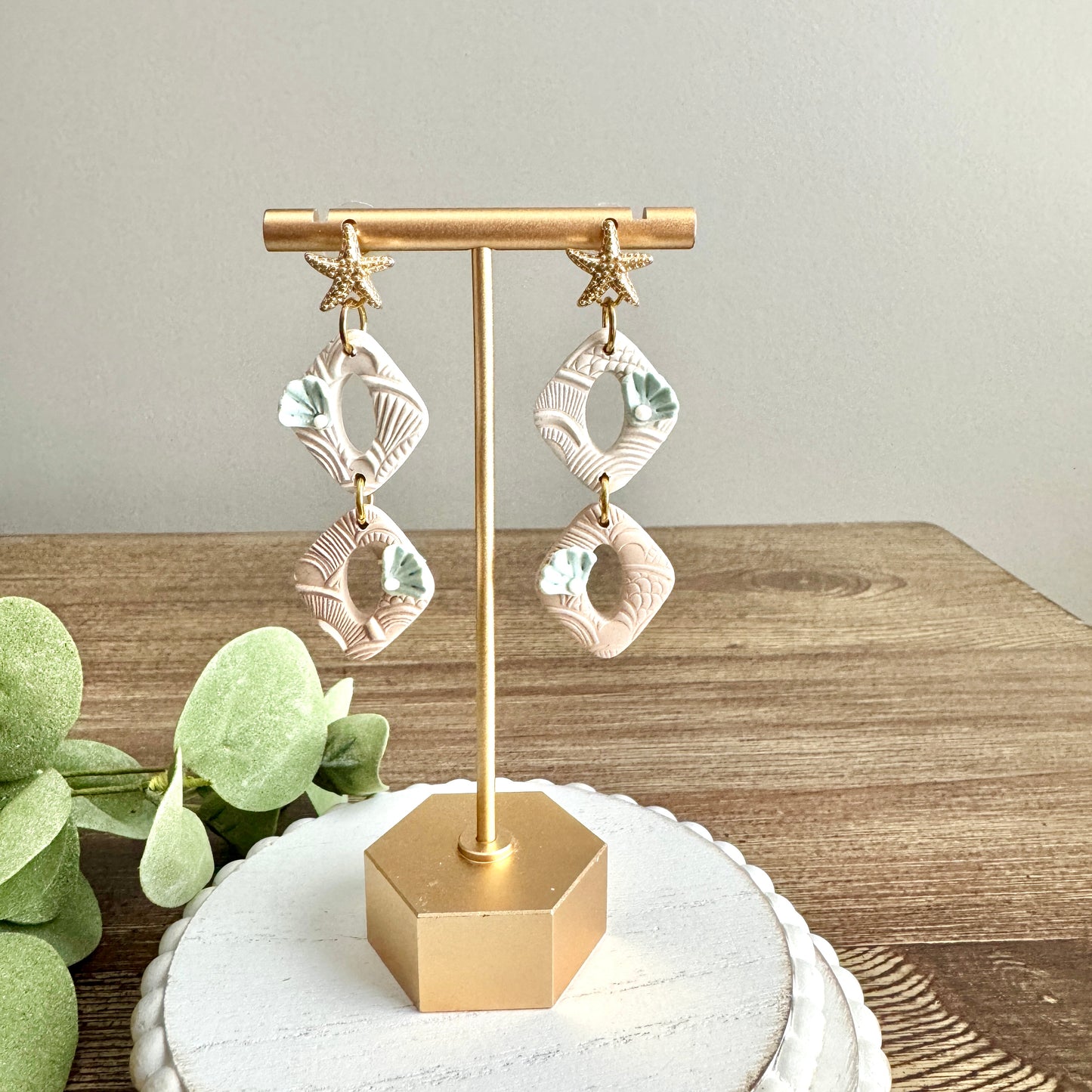 Coastal Dangles