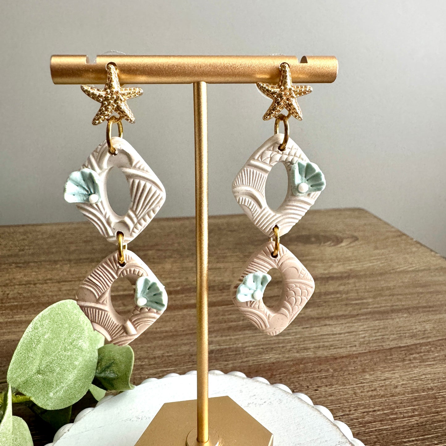 Coastal Dangles