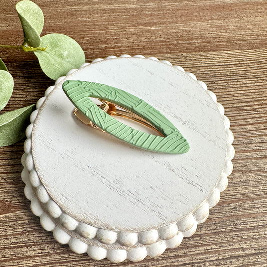 Barrette - Open Oval Green