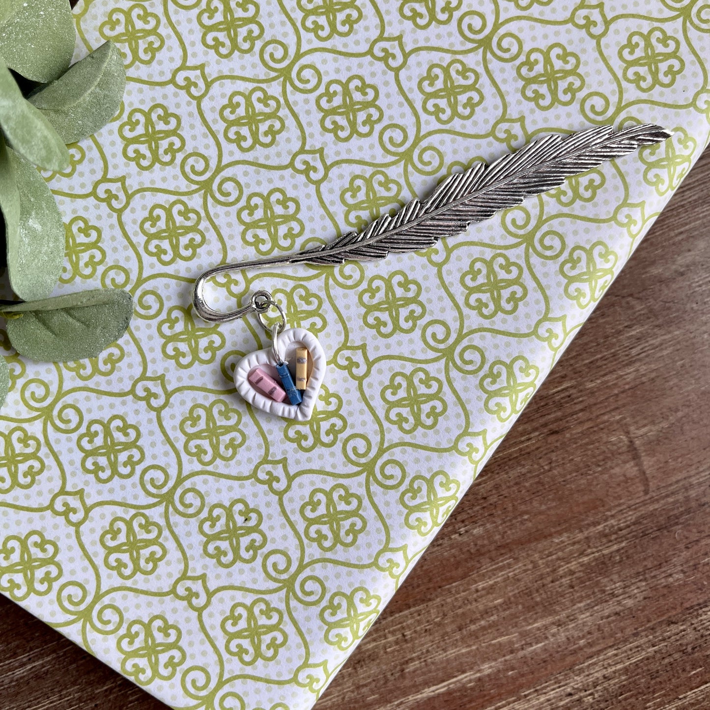 Bookmarks - Heart Bookstack