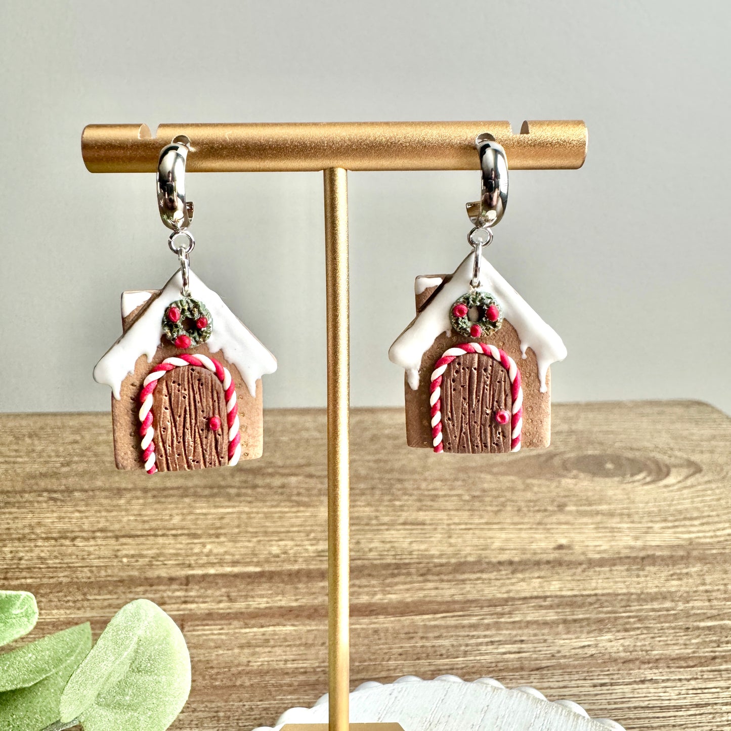 Christmas Gingerbread Peppermint Houses