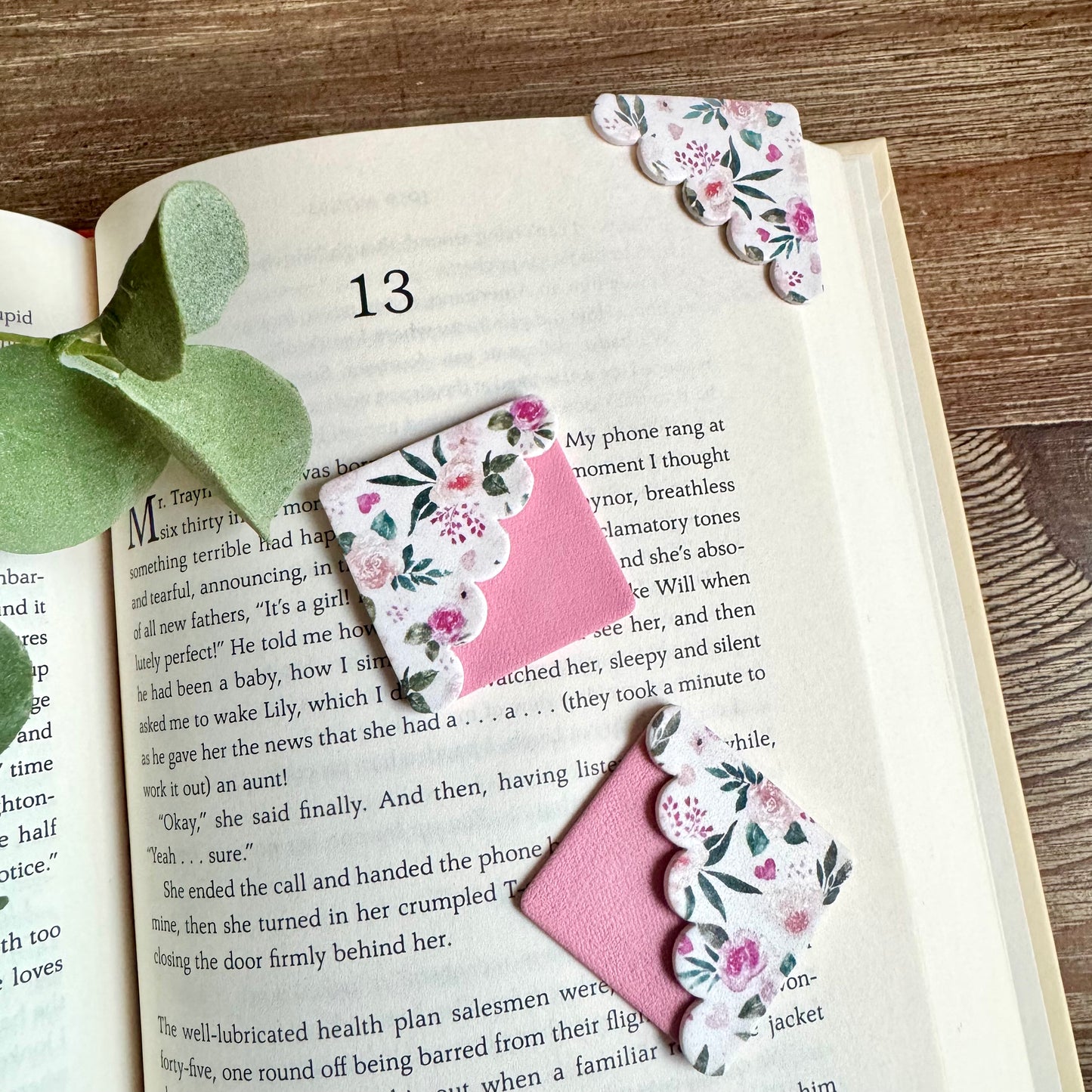 Bookmarks - Corner Scalloped Floral