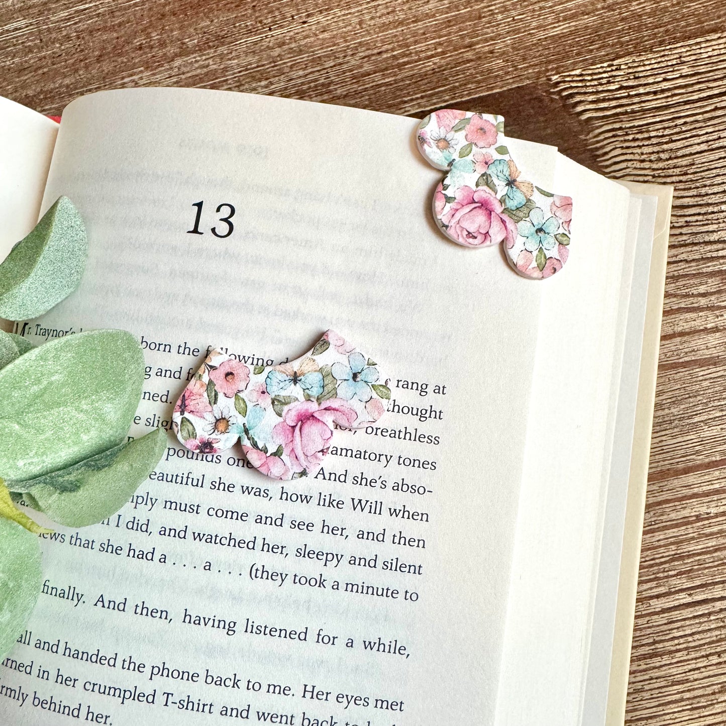 Bookmarks - Scalloped Open Corner