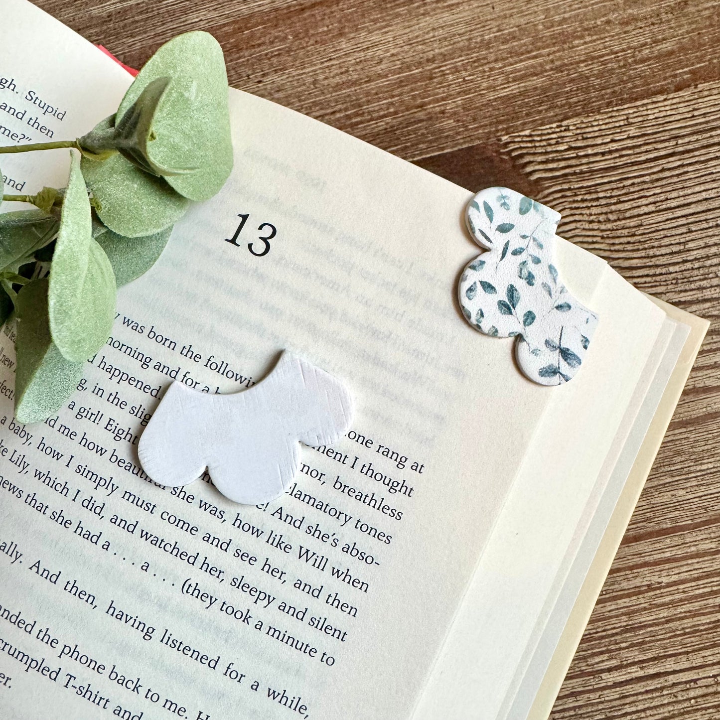 Bookmarks - Scalloped Open Corner