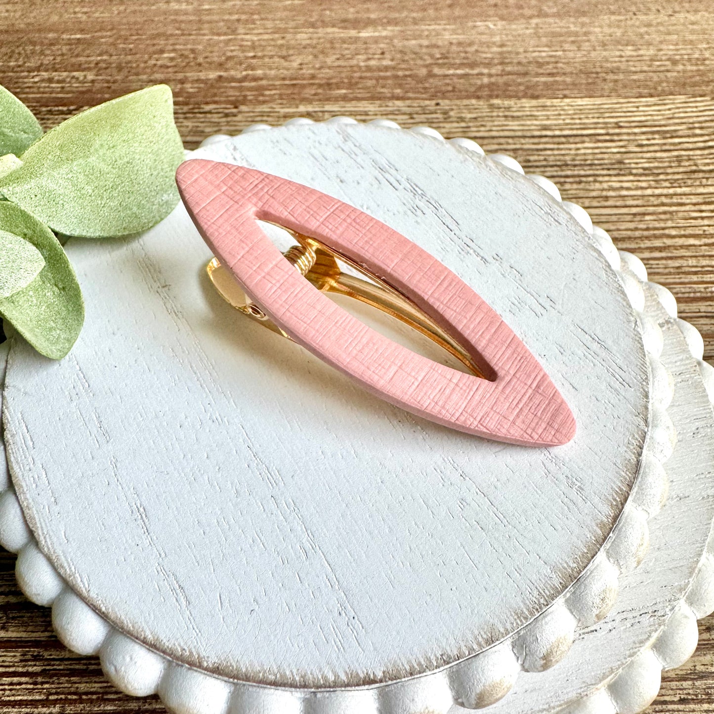 Barrette - Open Oval Beige