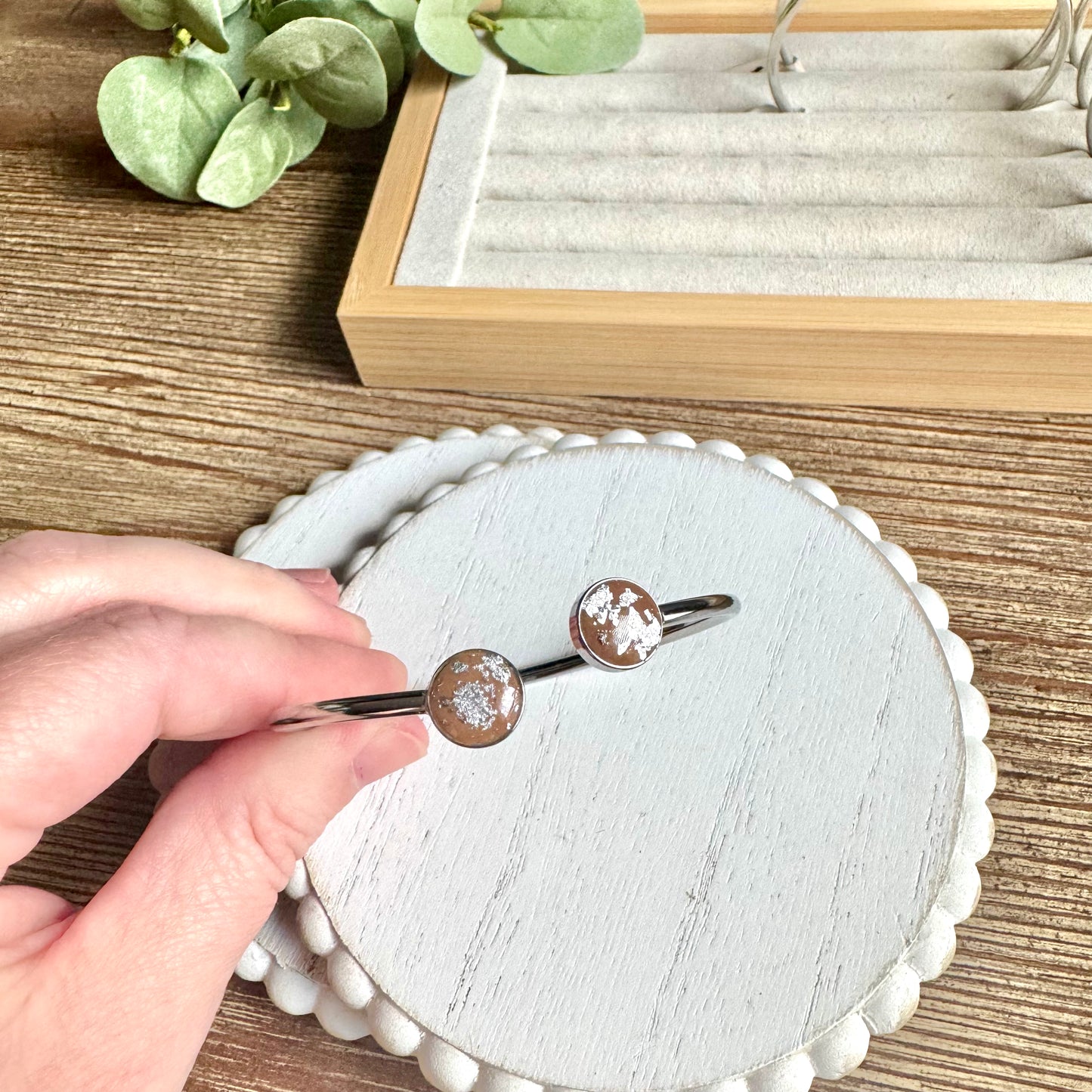 Bangle - Clay Bezels in Silver