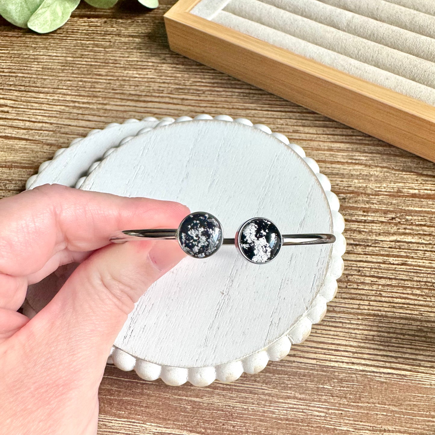 Bangle - Clay Bezels in Silver