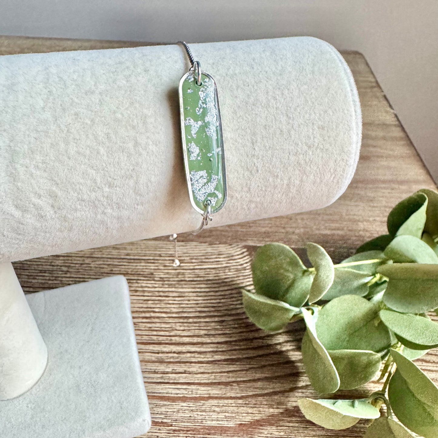 Bracelet - Clay Pendant Silver Leaf