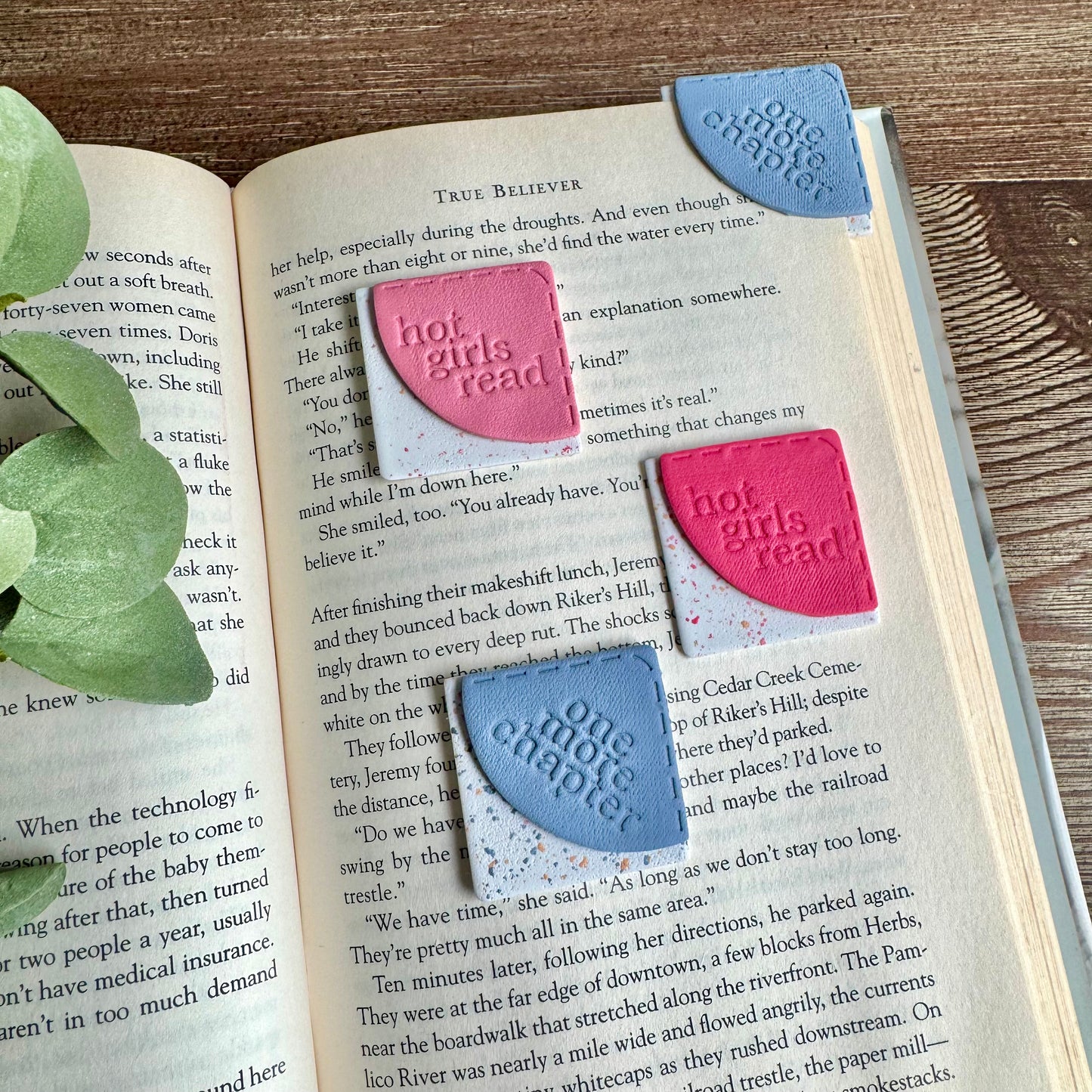 Bookmarks - Corner