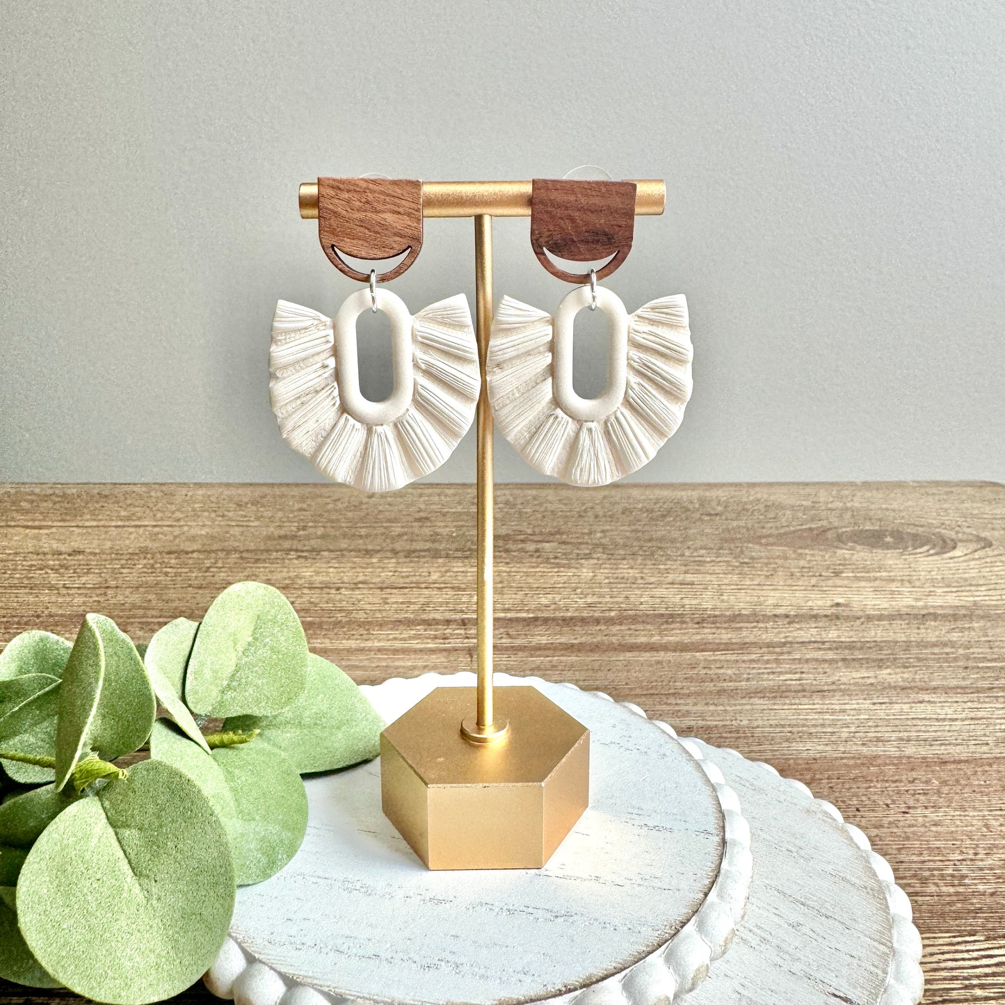 Fringe - Tan with Wood Post