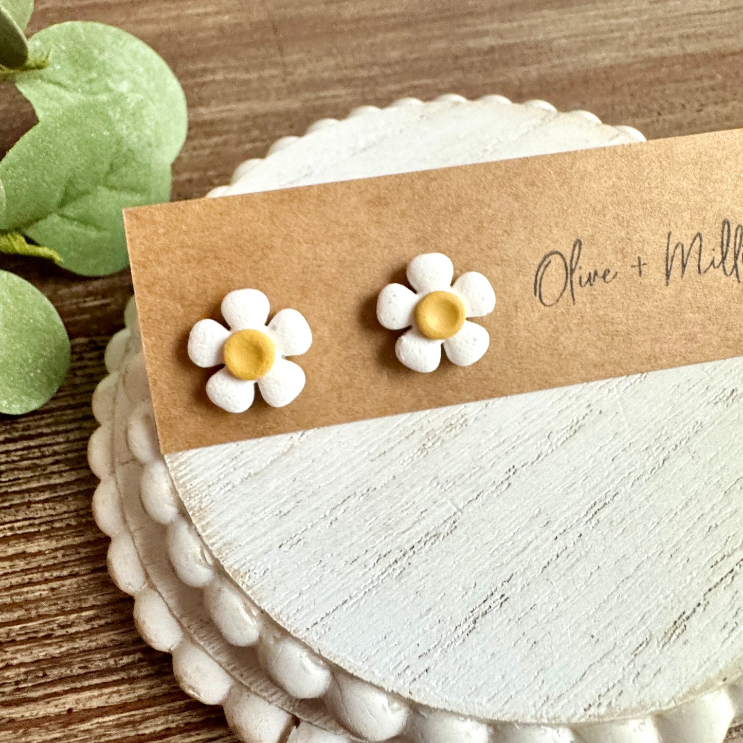 Daisy Studs