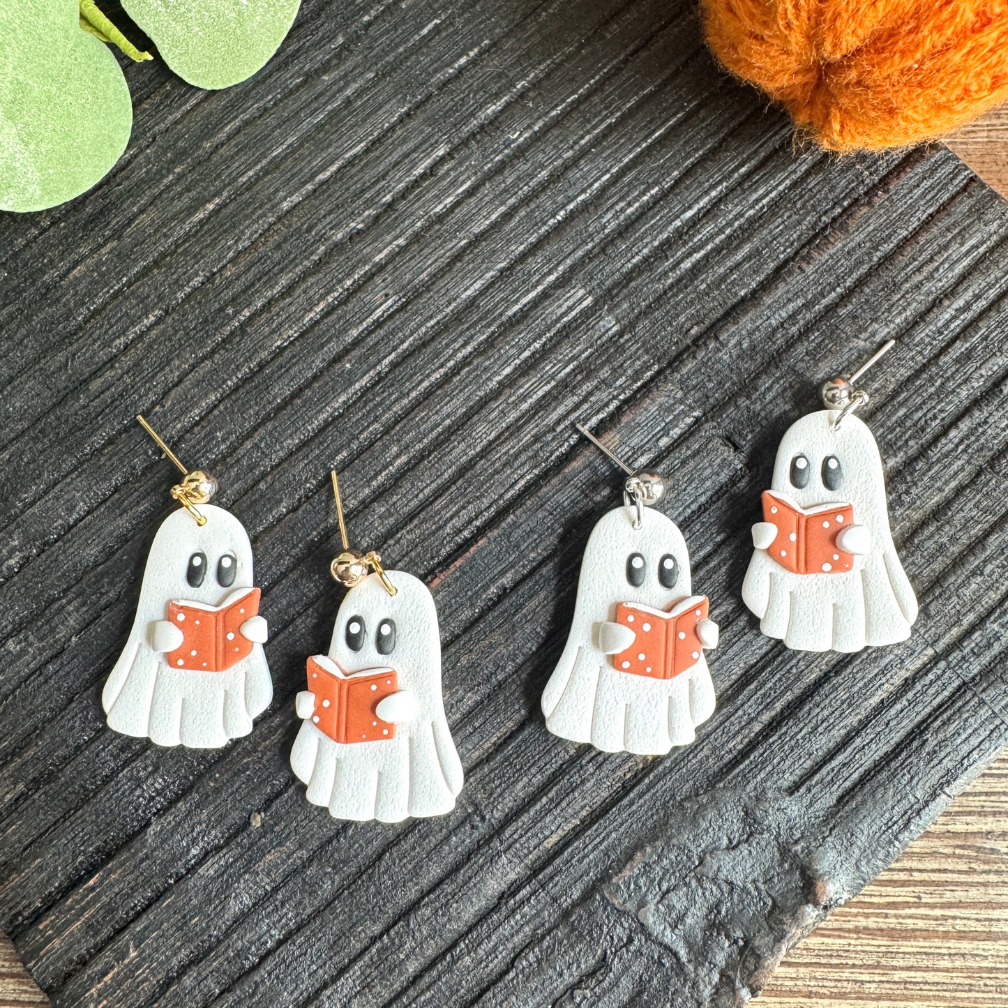 Halloween Reading Ghosts