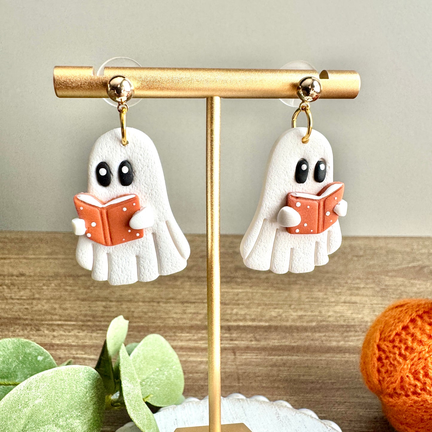 Halloween Reading Ghosts