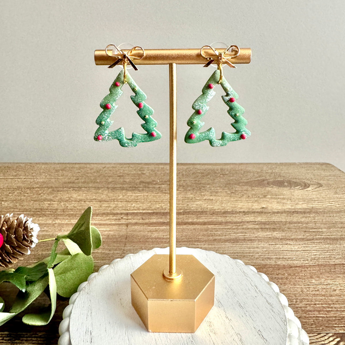 Christmas Traditional Tree Cutout